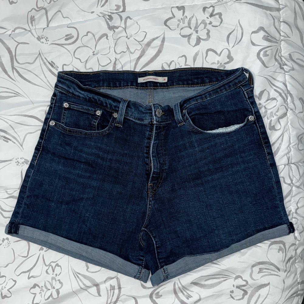 Levi’s Mid Length denim shorts